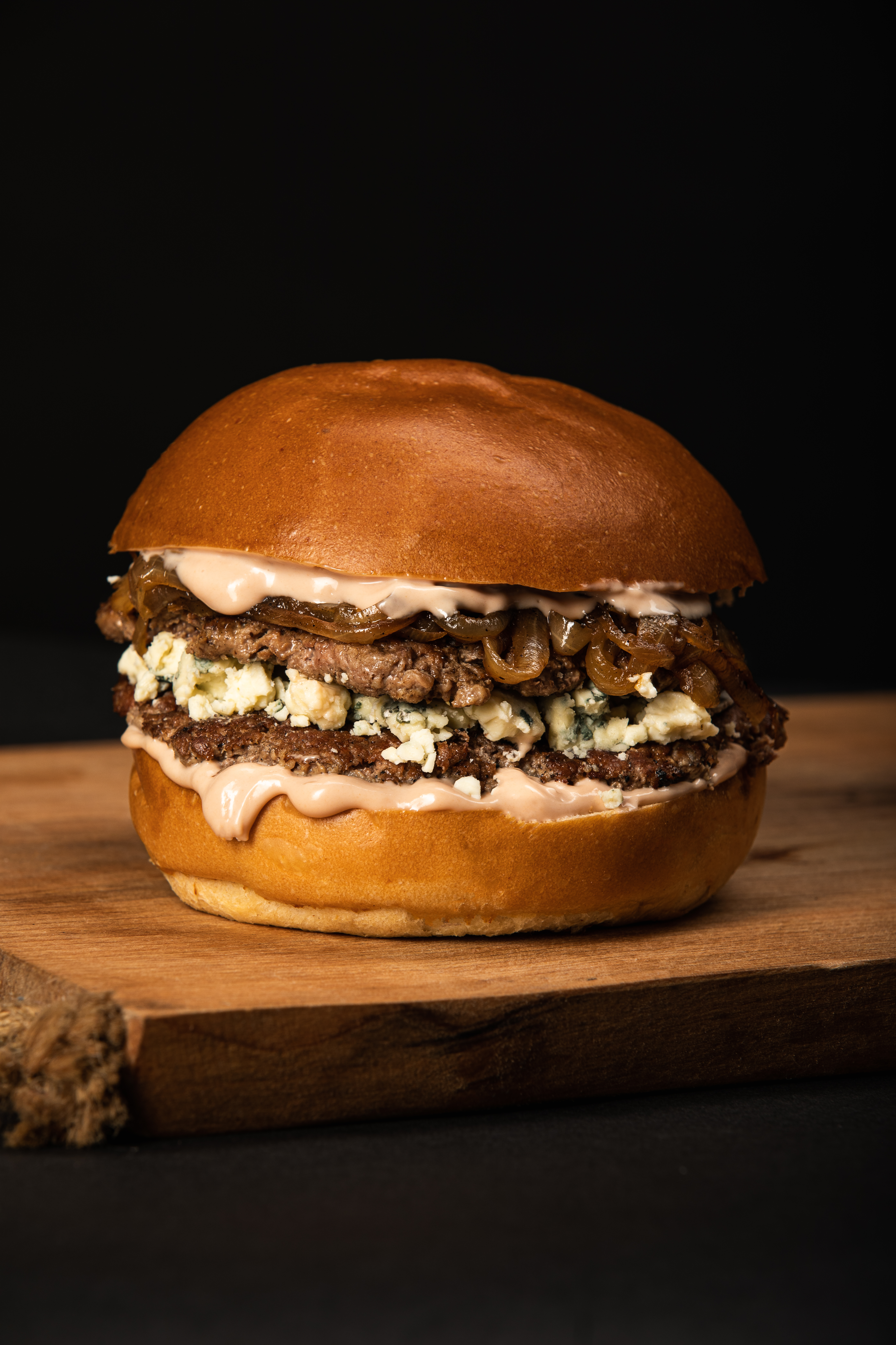 JU • BURGER SIN CENSURA